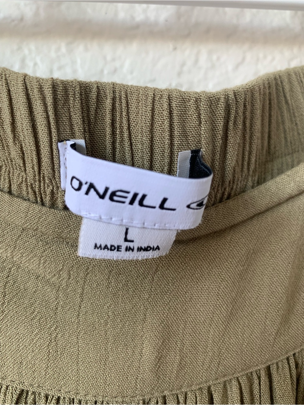 O'Neill Olive Maxi Skirt with wave’y detail - Picture 3 of 8